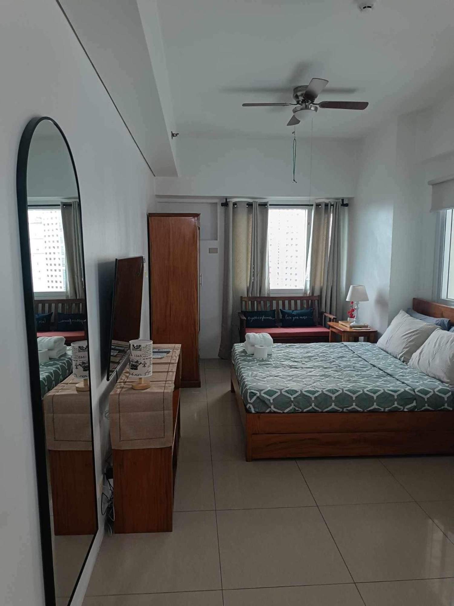 Avery Condo Suite At The Beacon Makati Makati City Exterior foto