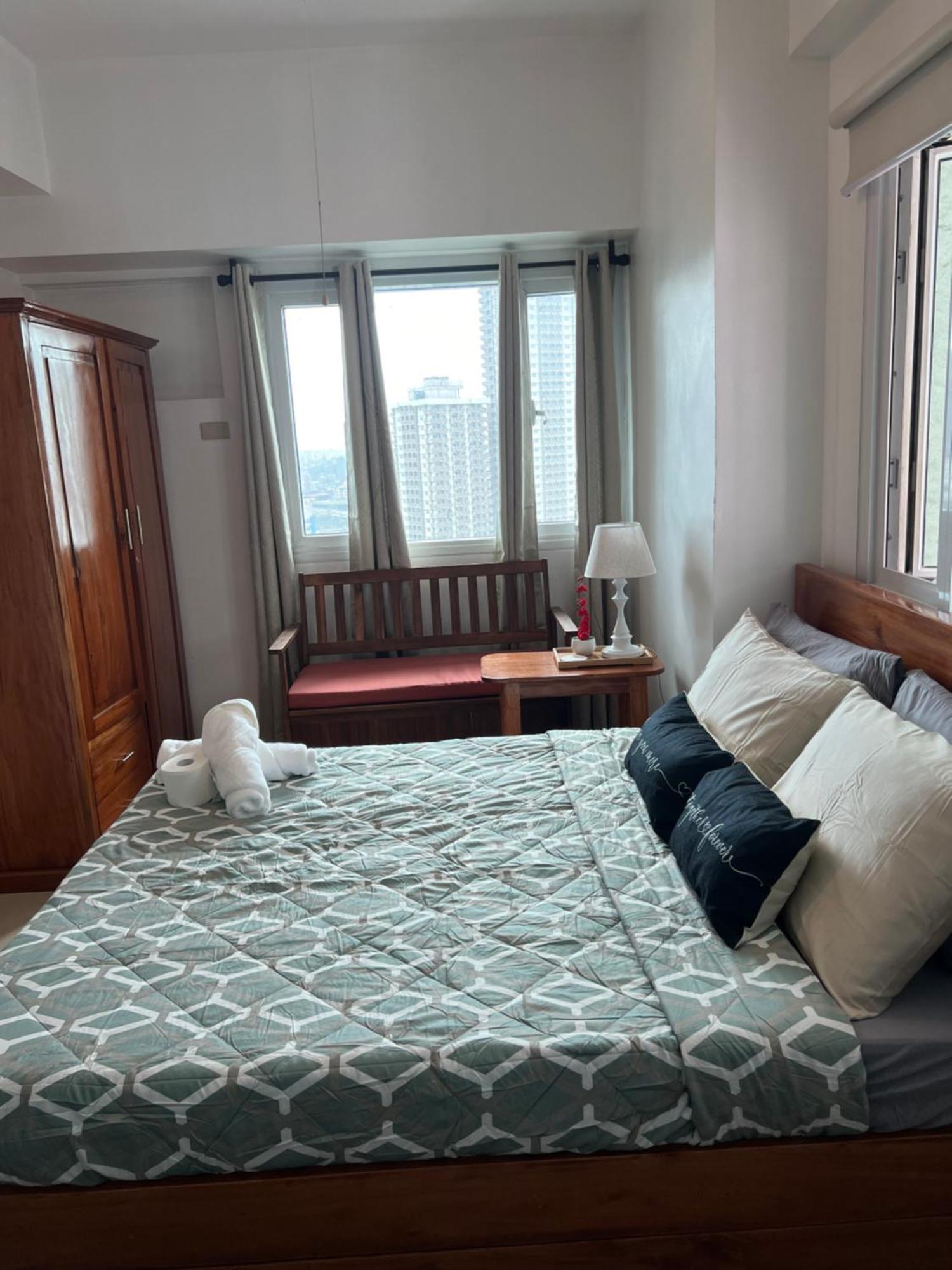 Avery Condo Suite At The Beacon Makati Makati City Exterior foto